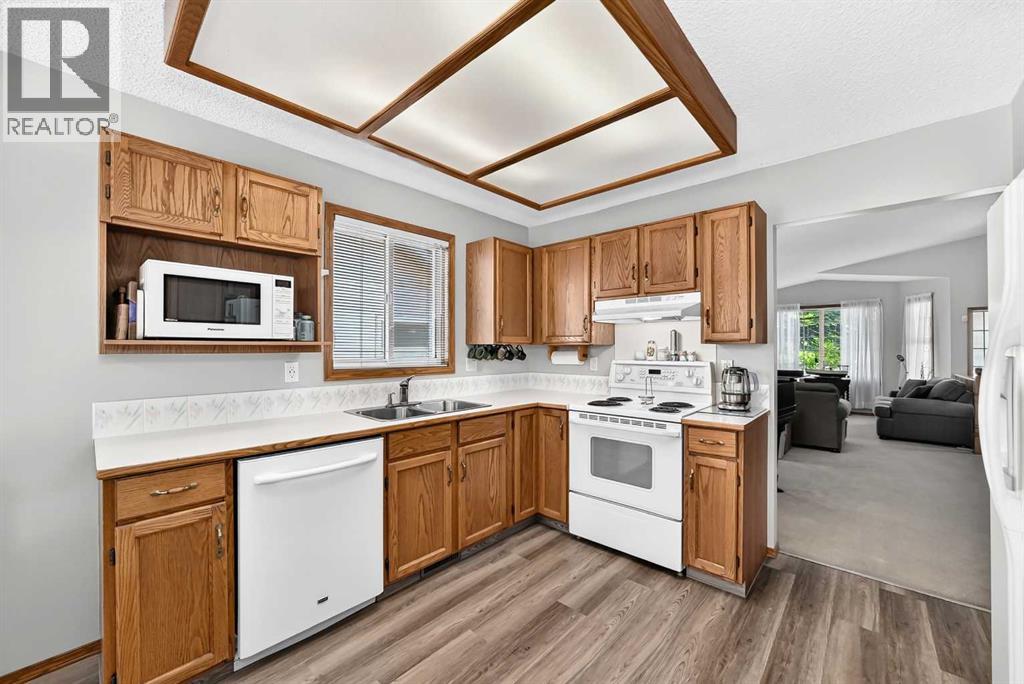 11444 Coventry Boulevard NE - 13