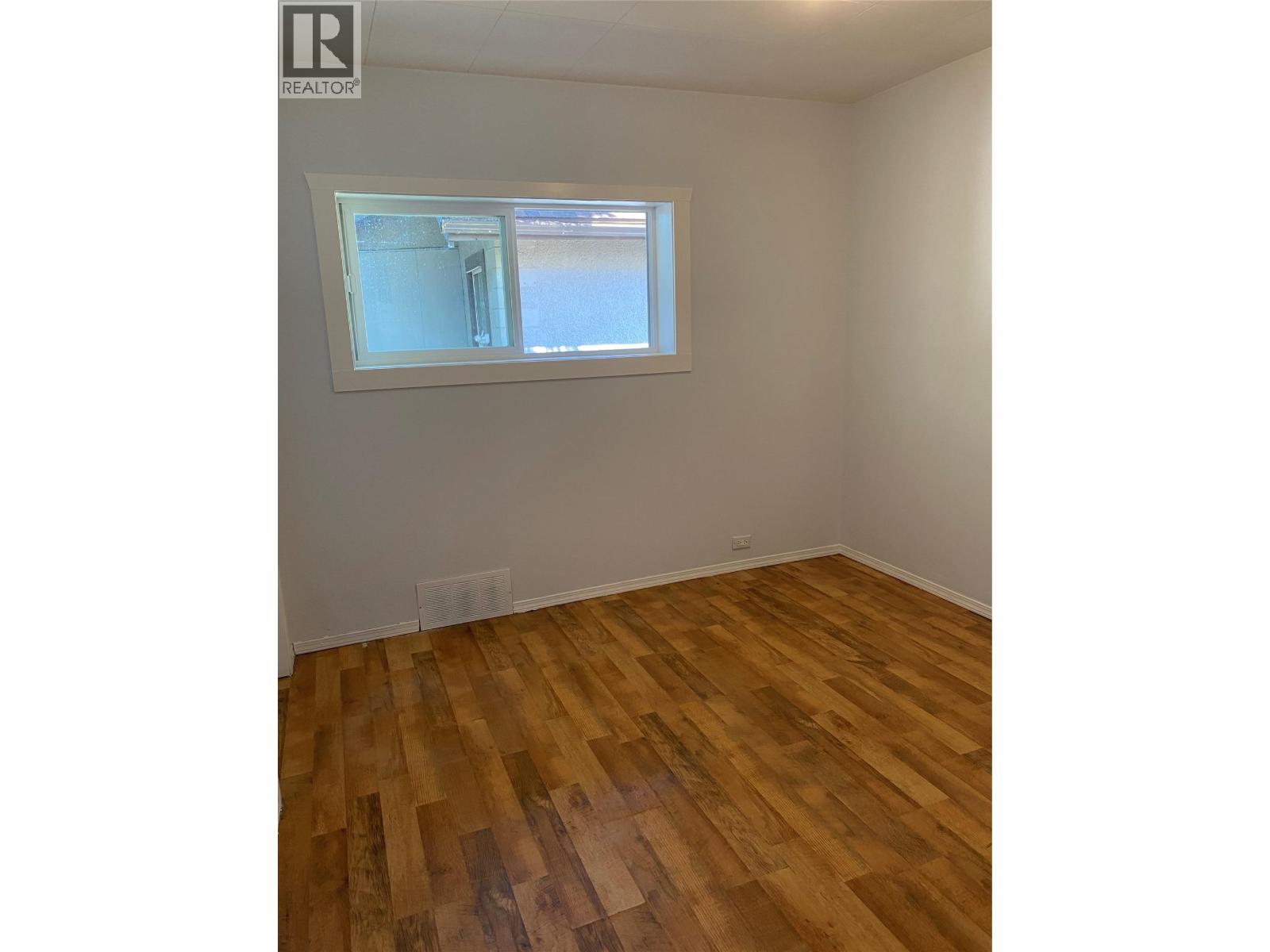 1338 Columbia Avenue - 12