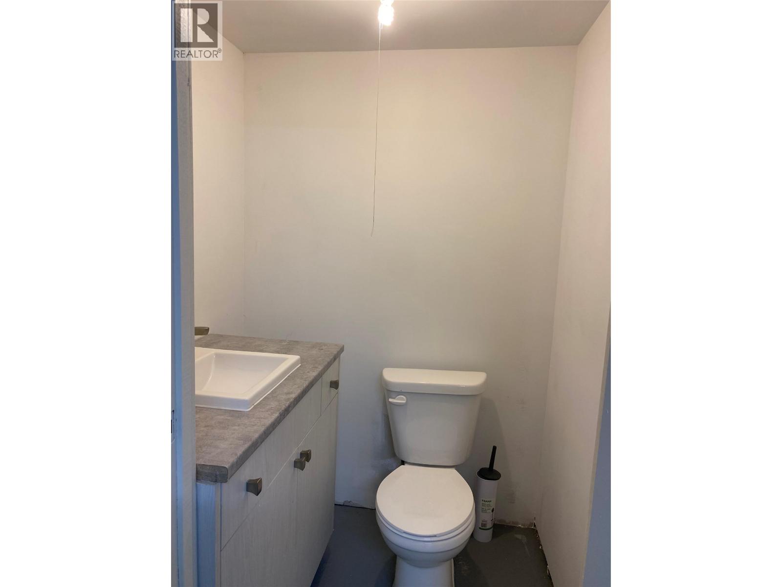 1338 Columbia Avenue - 15