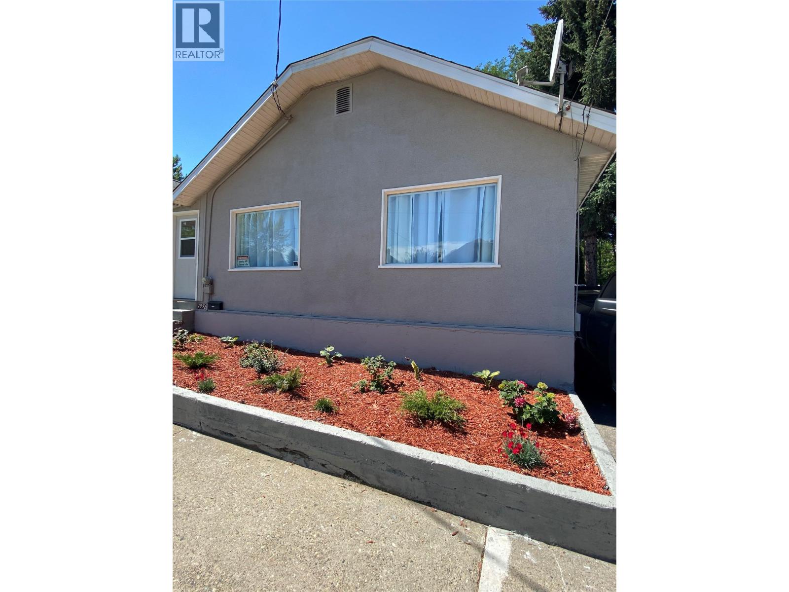 1338 Columbia Avenue - 22