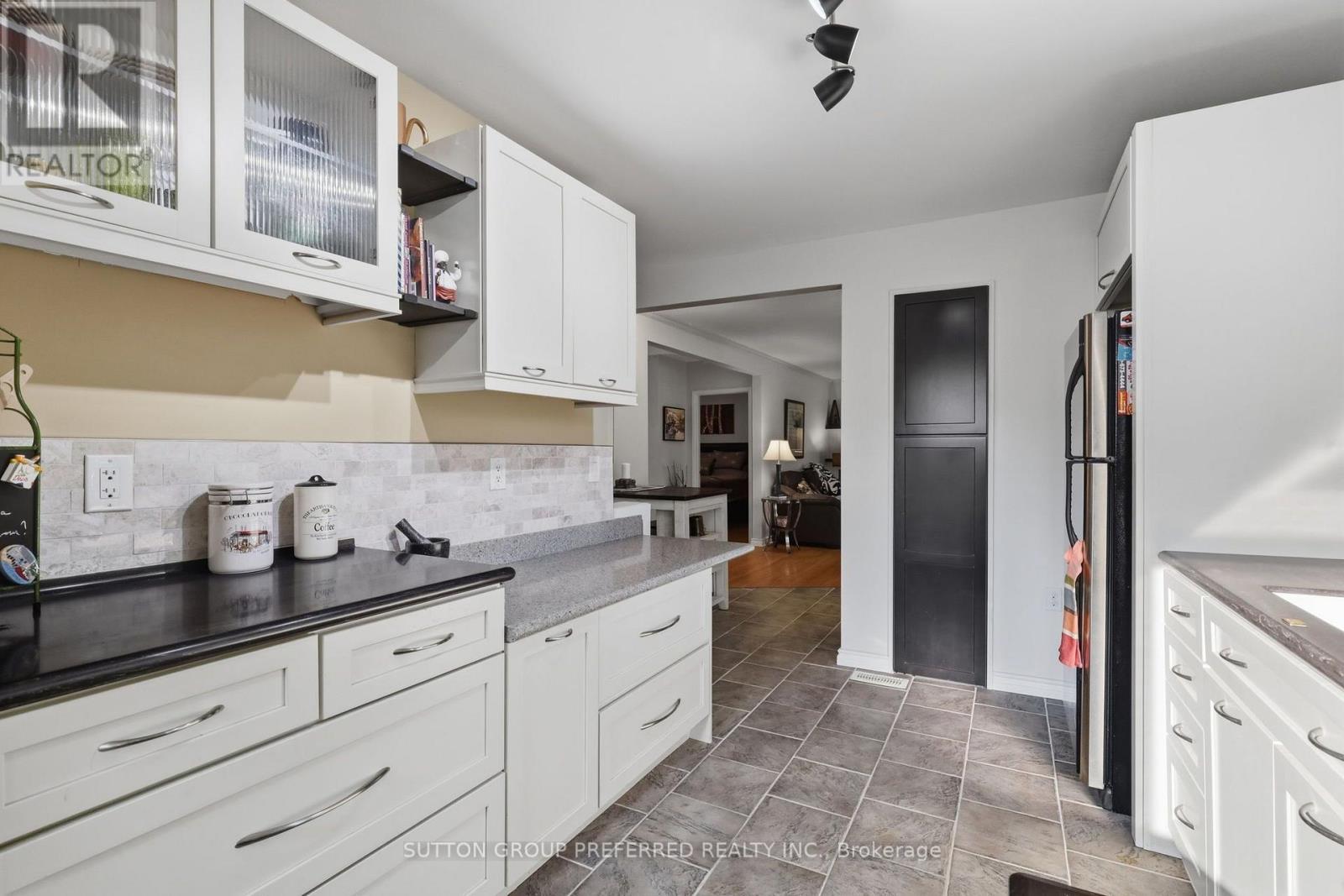 415 RANDOL DRIVE - Image 15