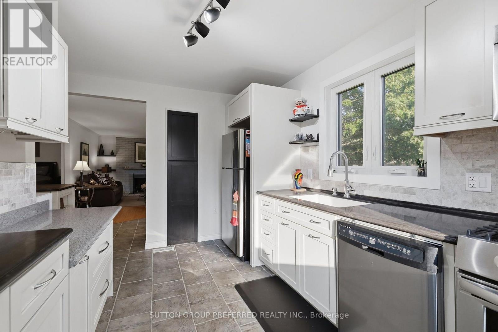 415 RANDOL DRIVE - Image 14