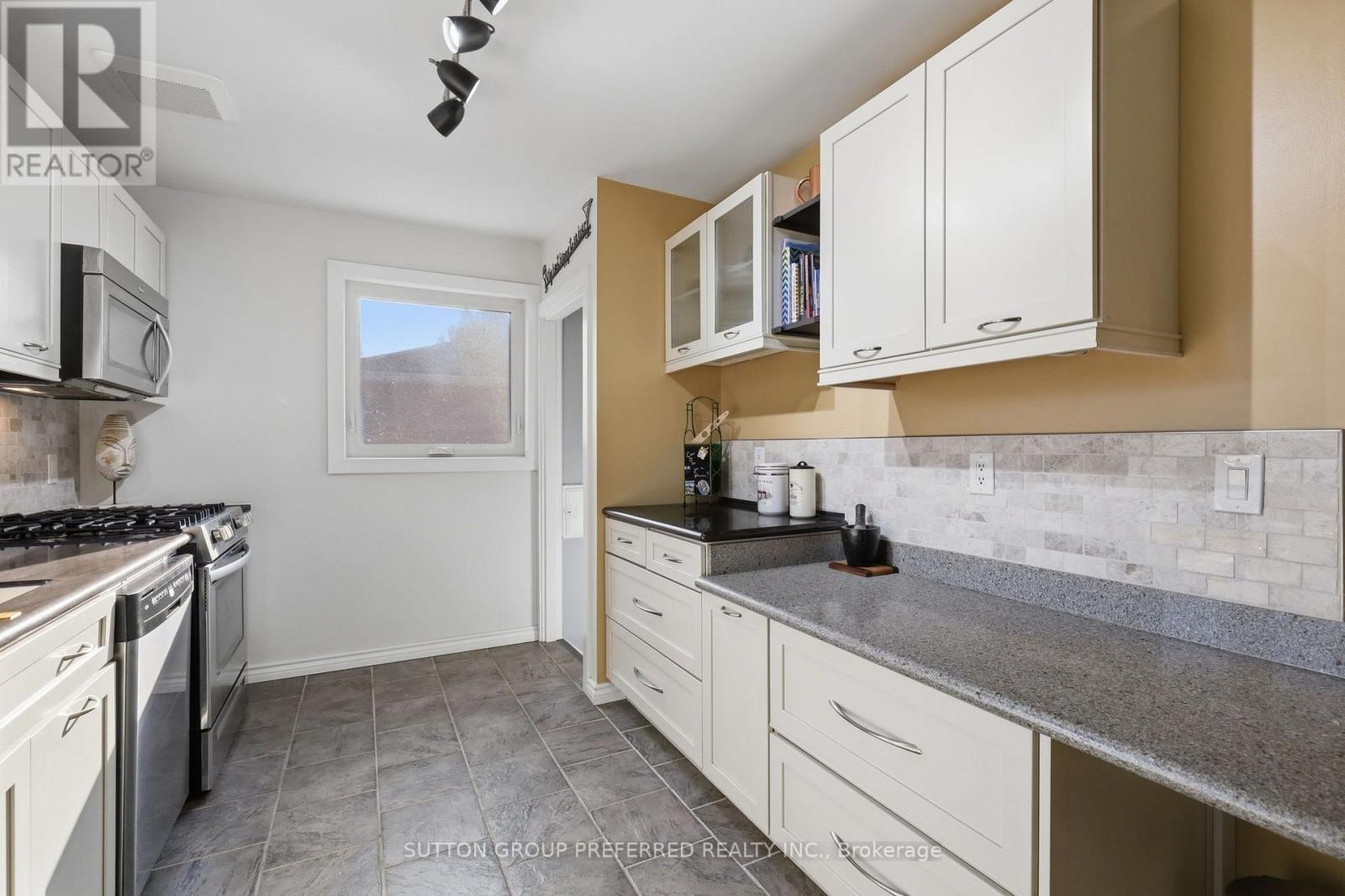 415 RANDOL DRIVE - Image 13
