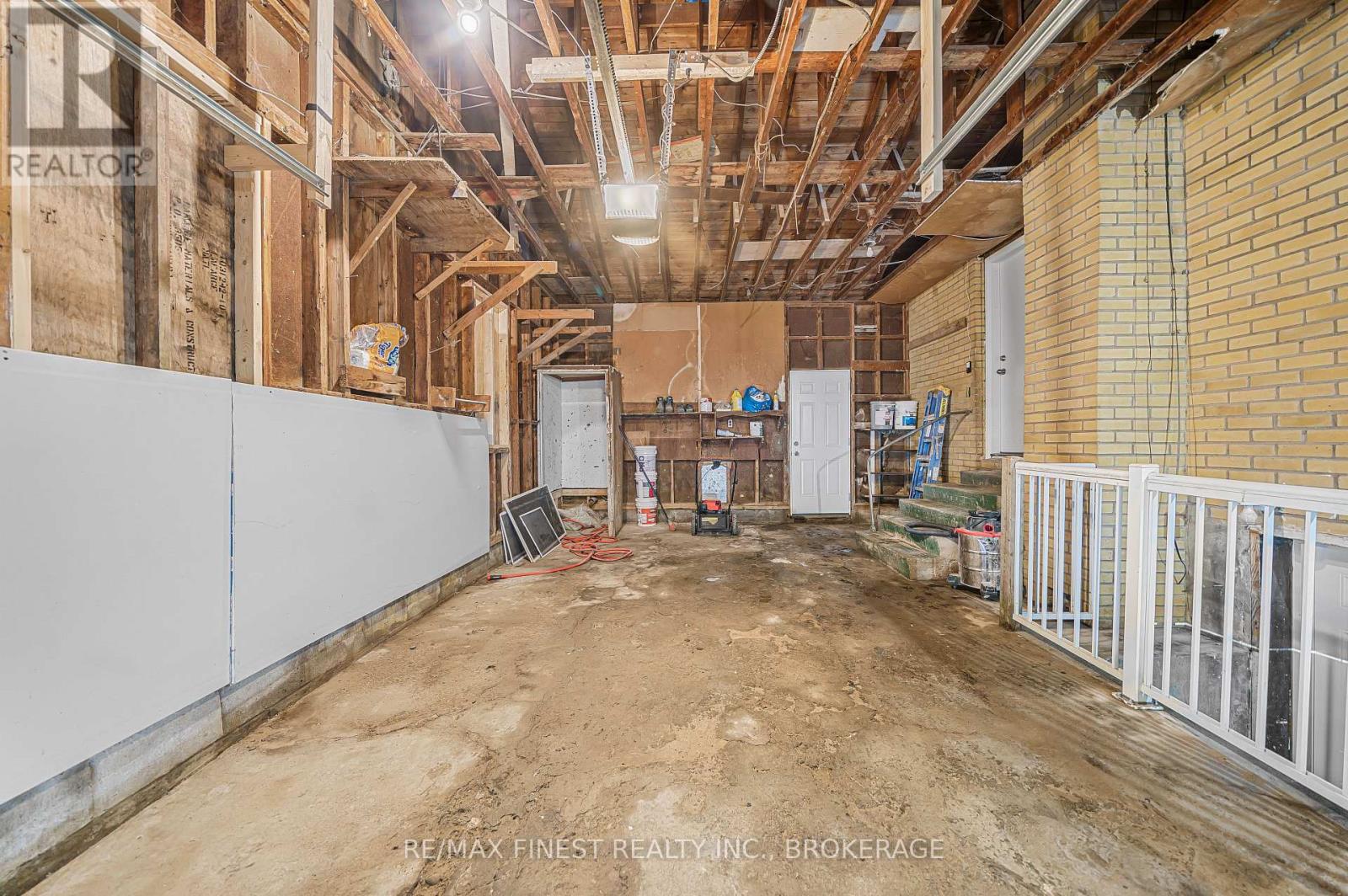 320 ACADEMY STREET - 47