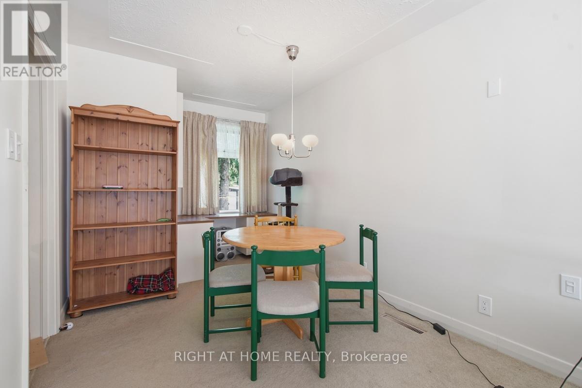 384 REGAL DRIVE - 9