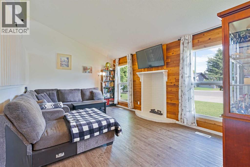 65 Princeton Crescent W - 3