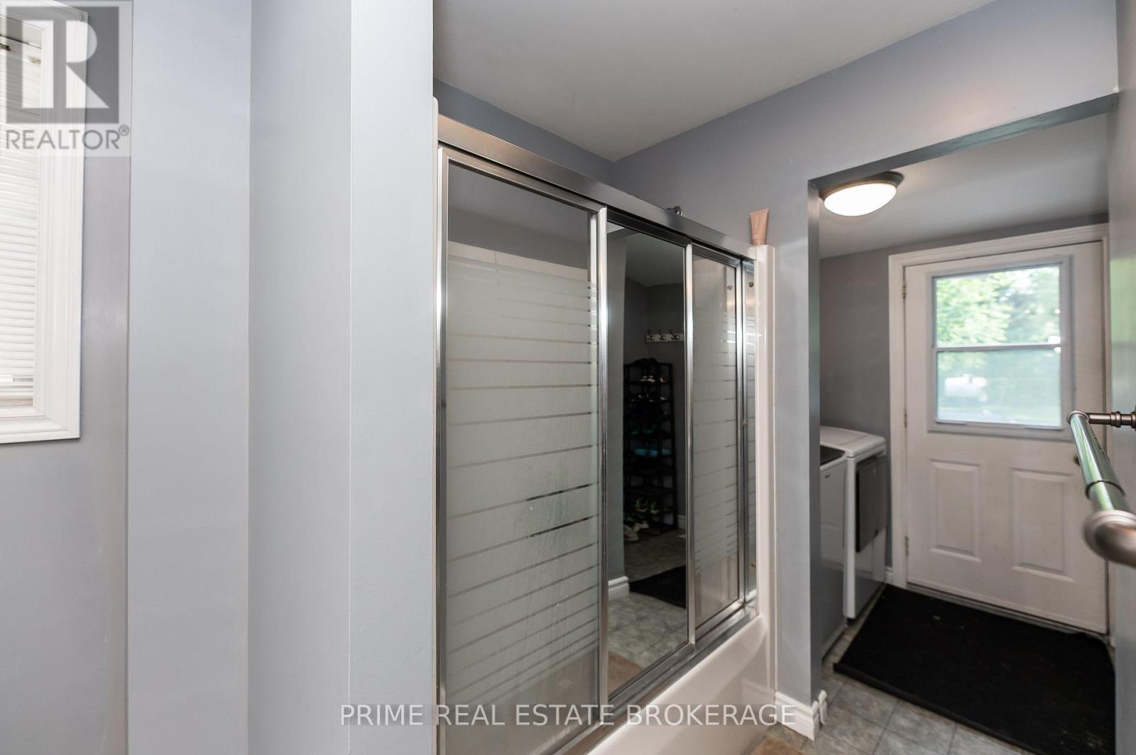 173 FURNIVAL ROAD - Image 19