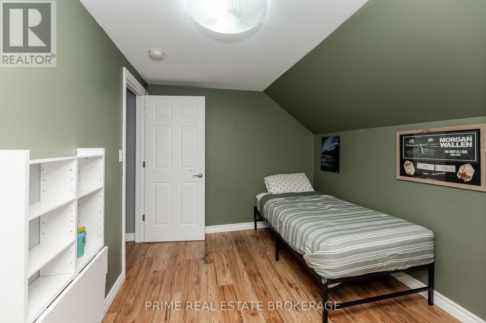 173 FURNIVAL ROAD - Image 29