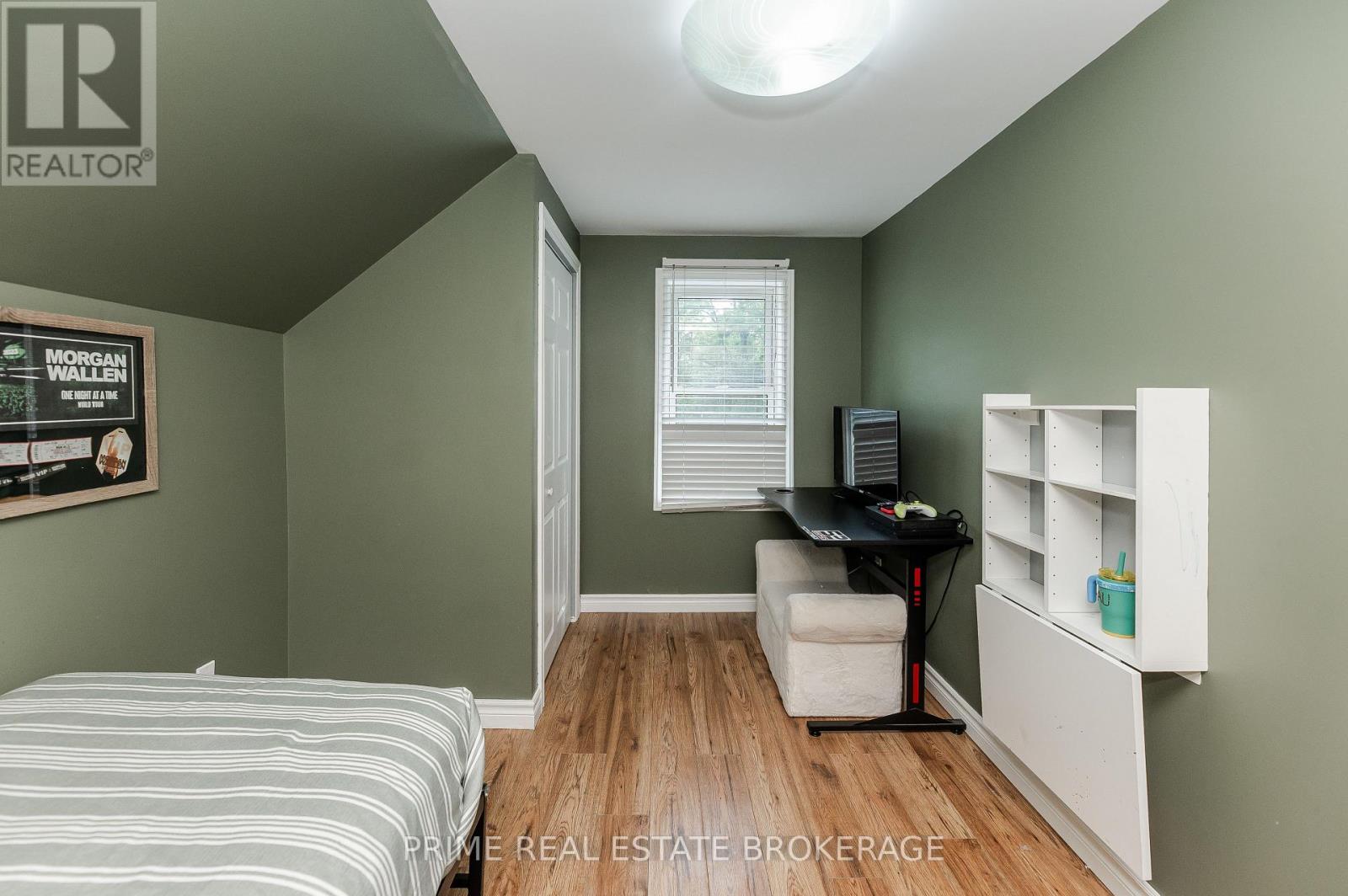 173 FURNIVAL ROAD - Image 30