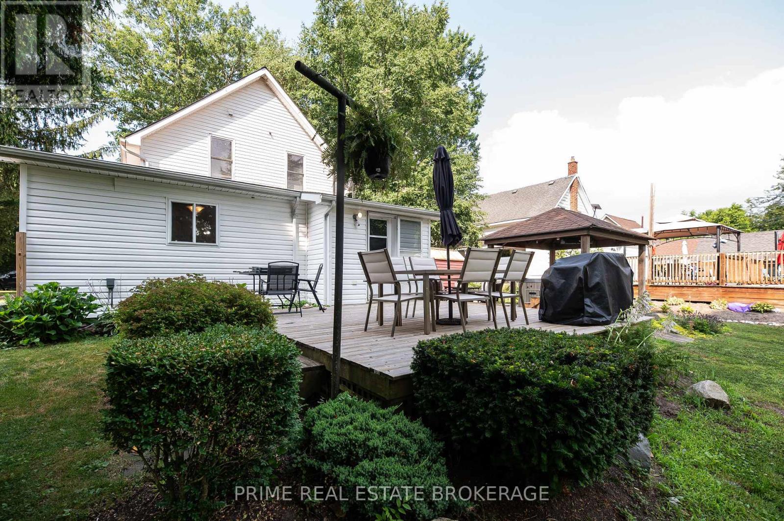 173 FURNIVAL ROAD - Image 34