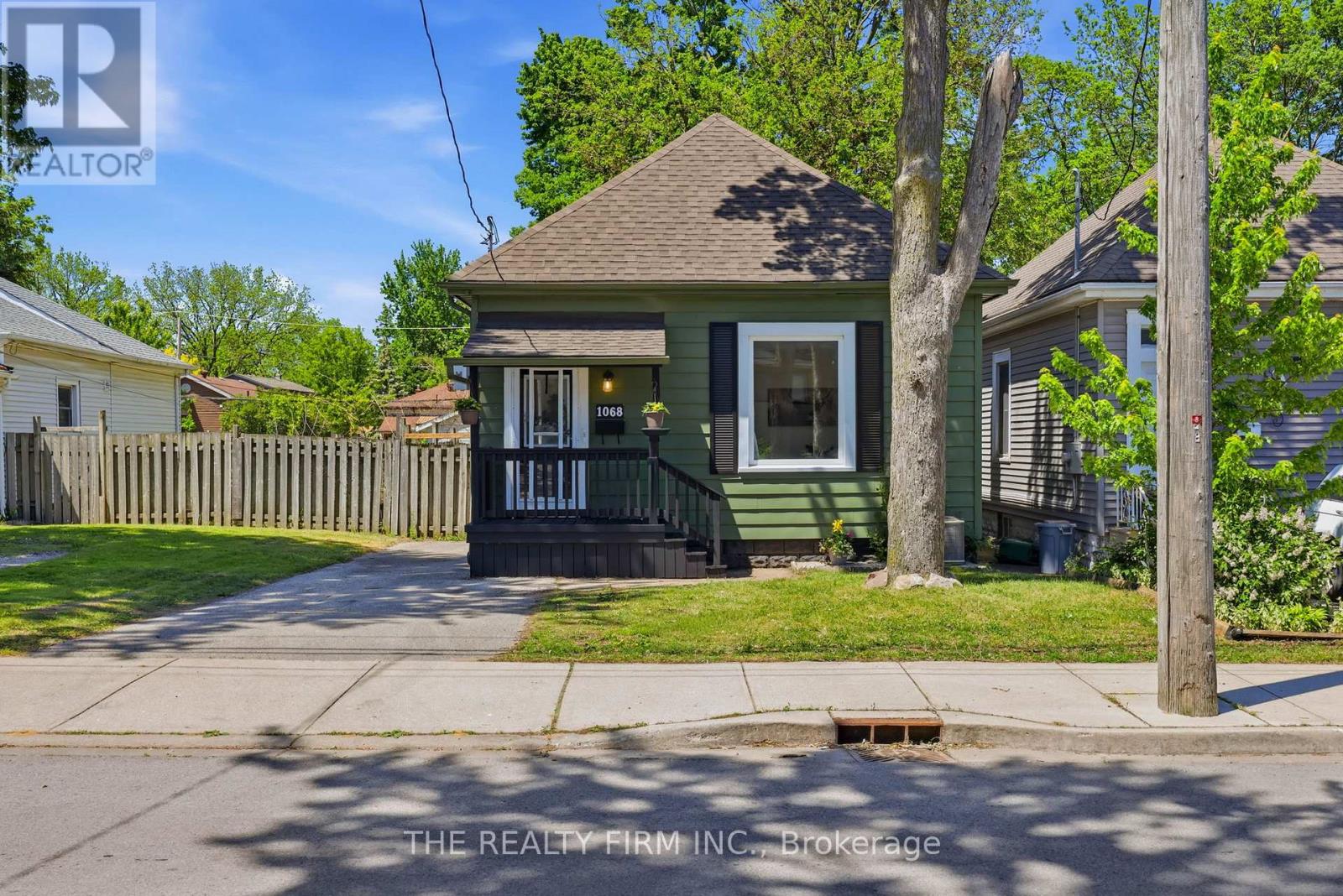 1068 MARGARET STREET - 1