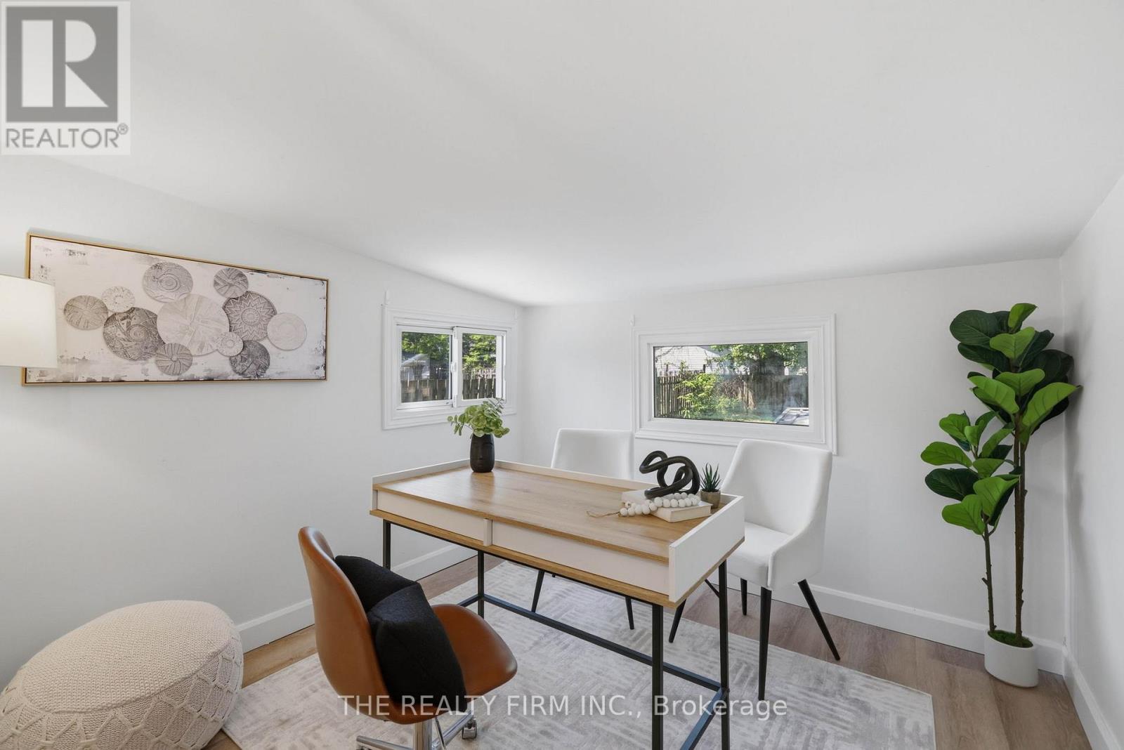 1068 MARGARET STREET - 25