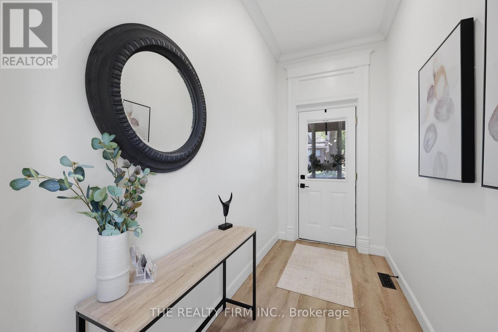 1068 MARGARET STREET - 5