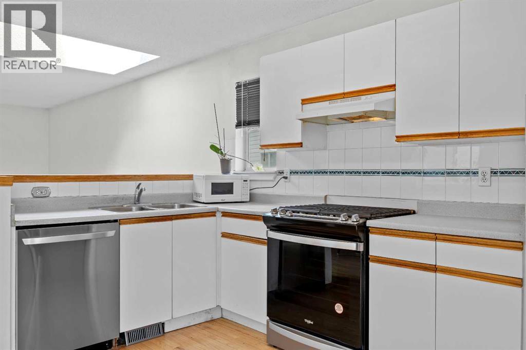 242 Hidden Spring Mews NW - 12