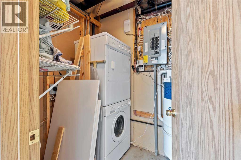 242 Hidden Spring Mews NW - 34