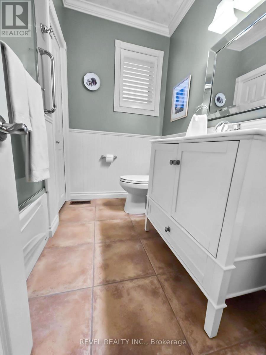 406 TOKE STREET - 11