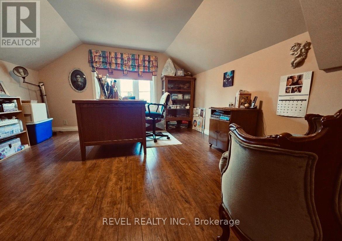 406 TOKE STREET - 15