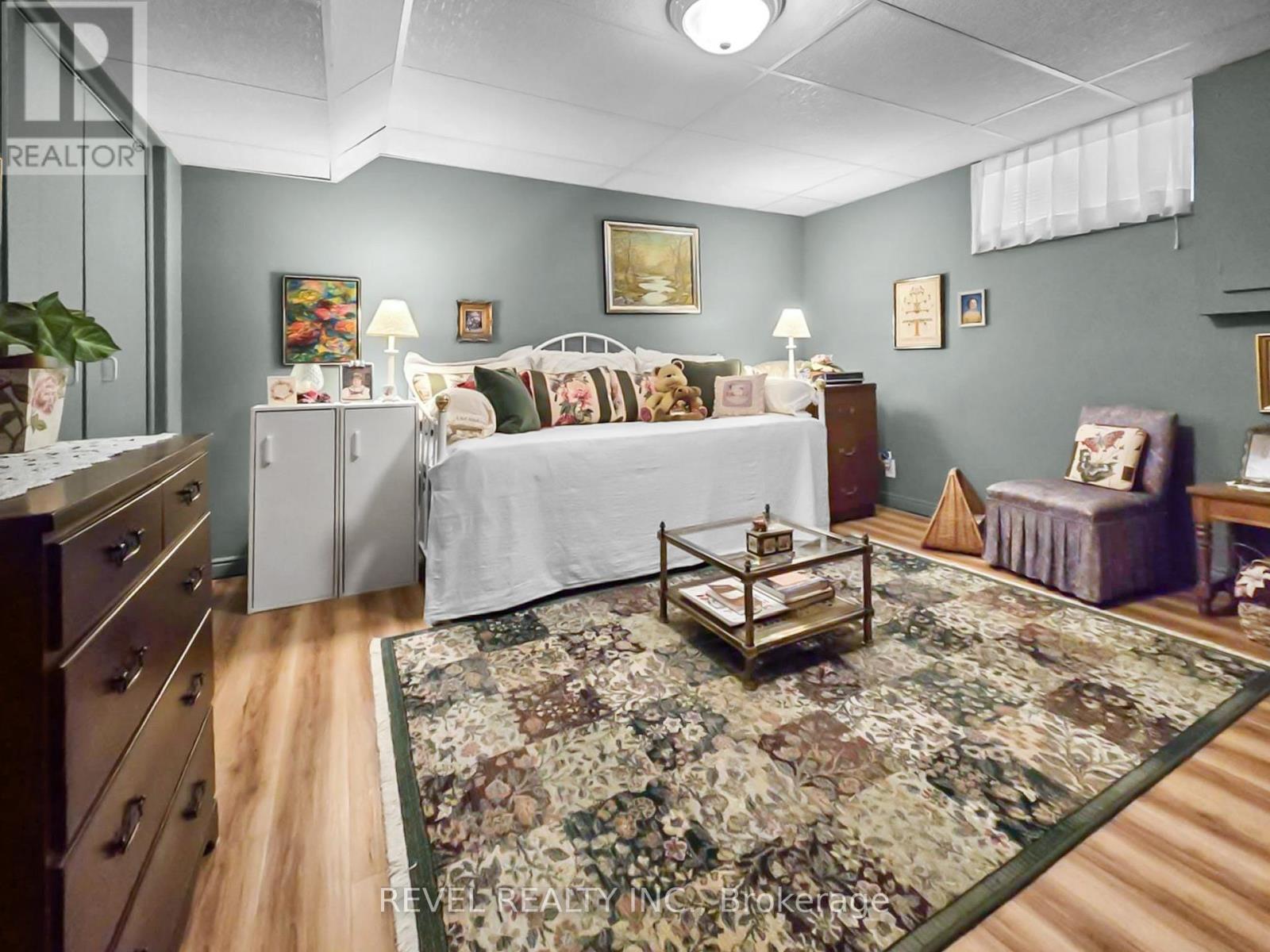 406 TOKE STREET - 17