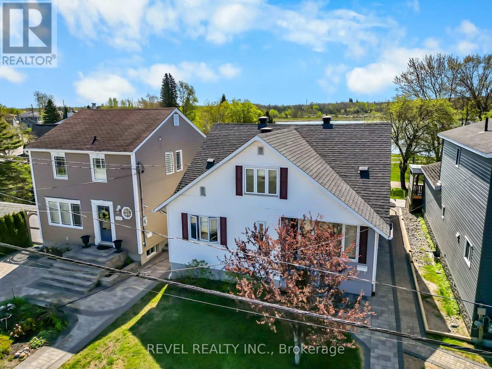 406 TOKE STREET - 21
