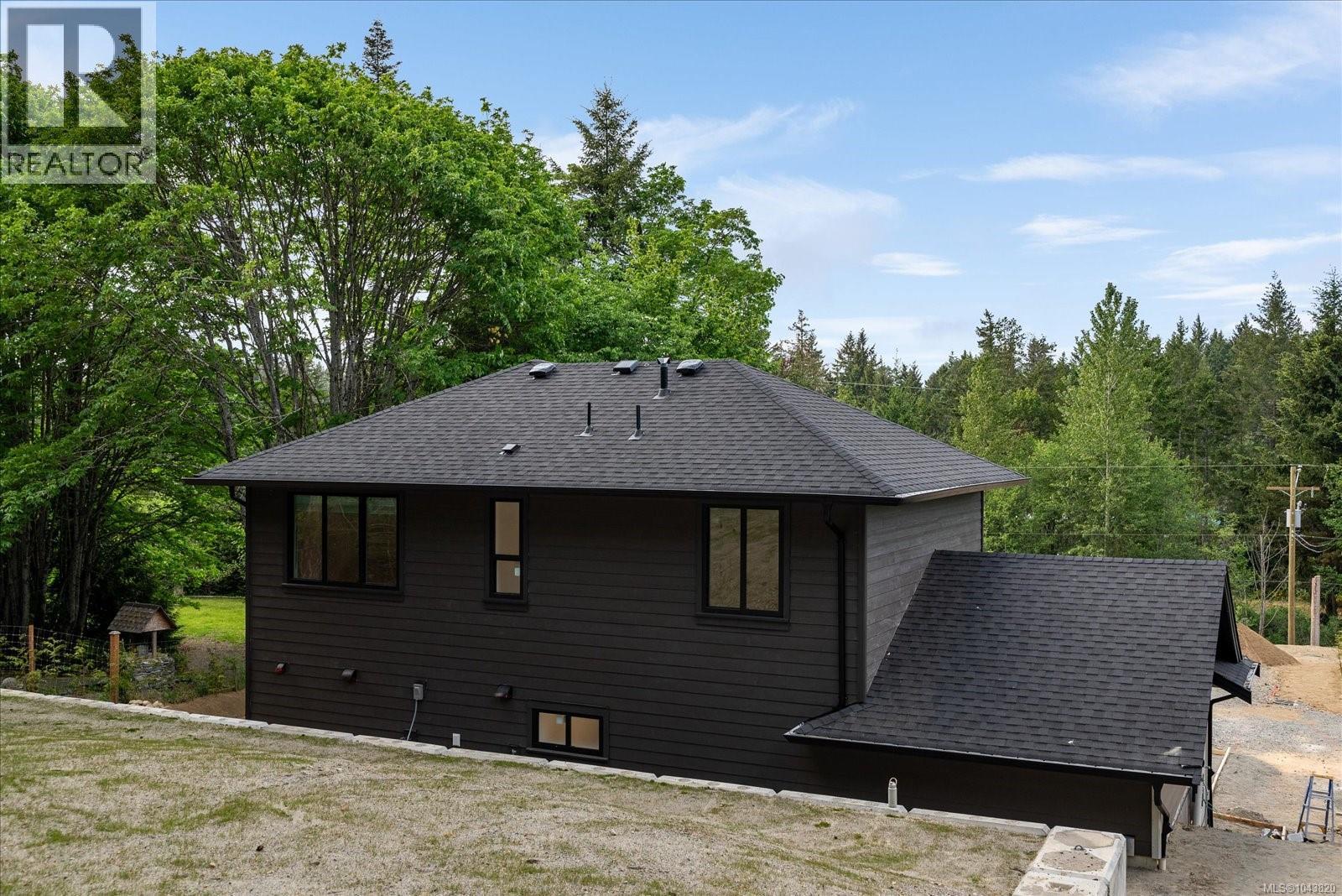 8019 Ridge Rd - 35