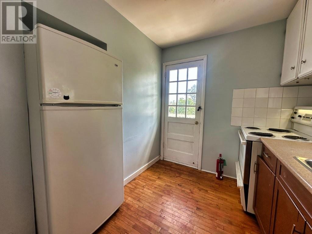 241 Syndicate Ave N - 22