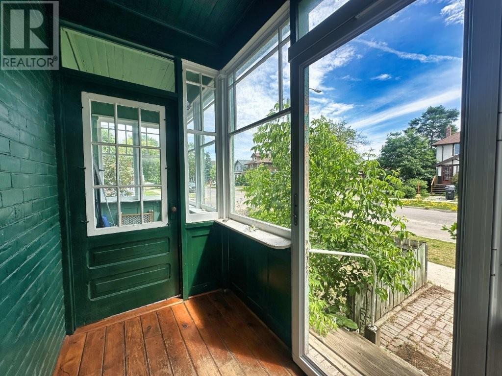 241 Syndicate Ave N - 5