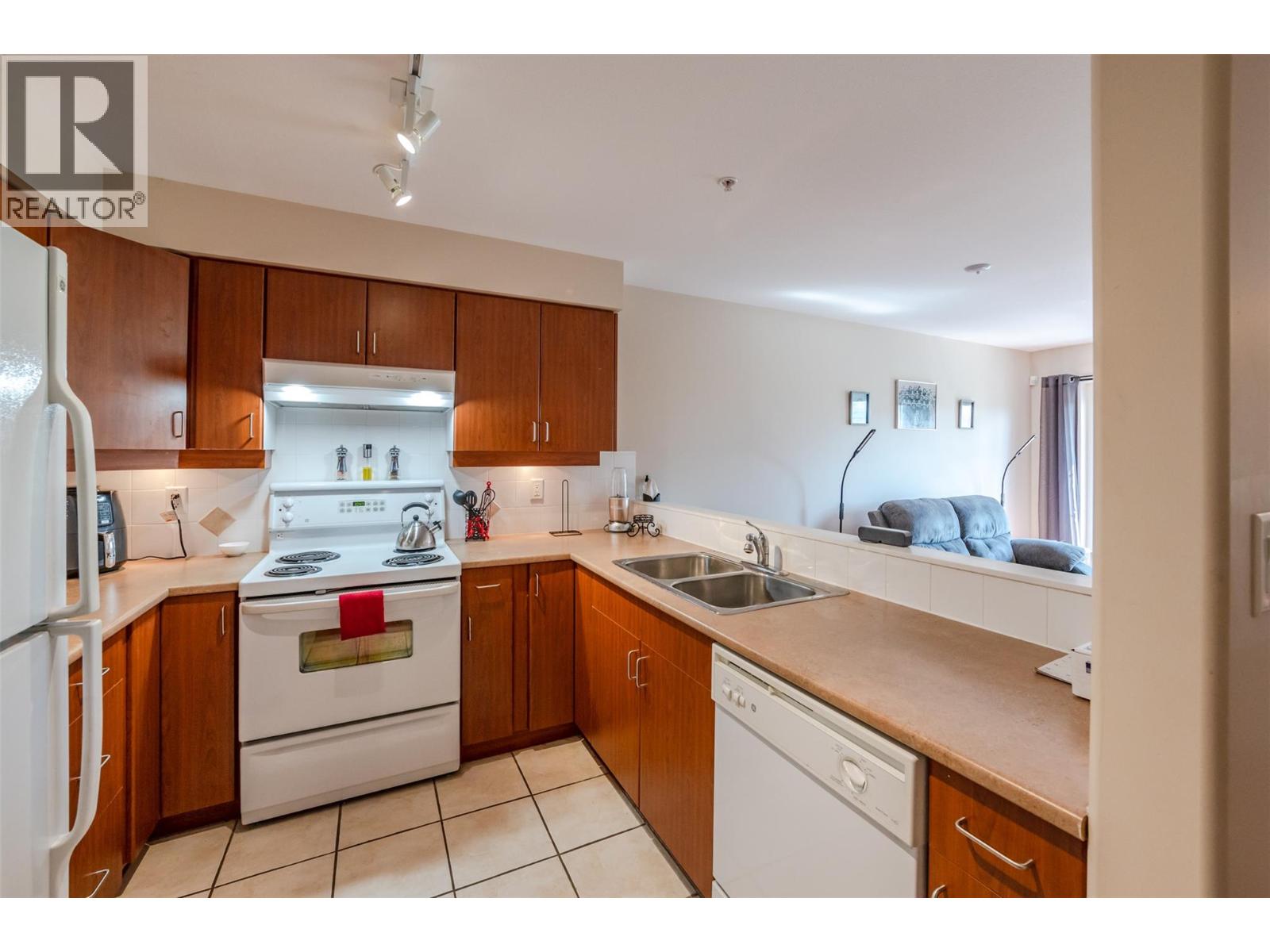#404 7600 COTTONWOOD Drive - 13