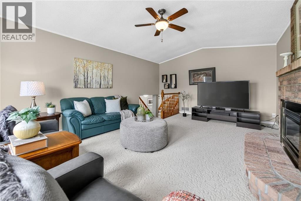 43 PURITAN Court - 7