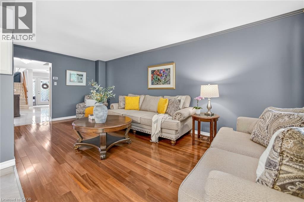 43 PURITAN Court - 10