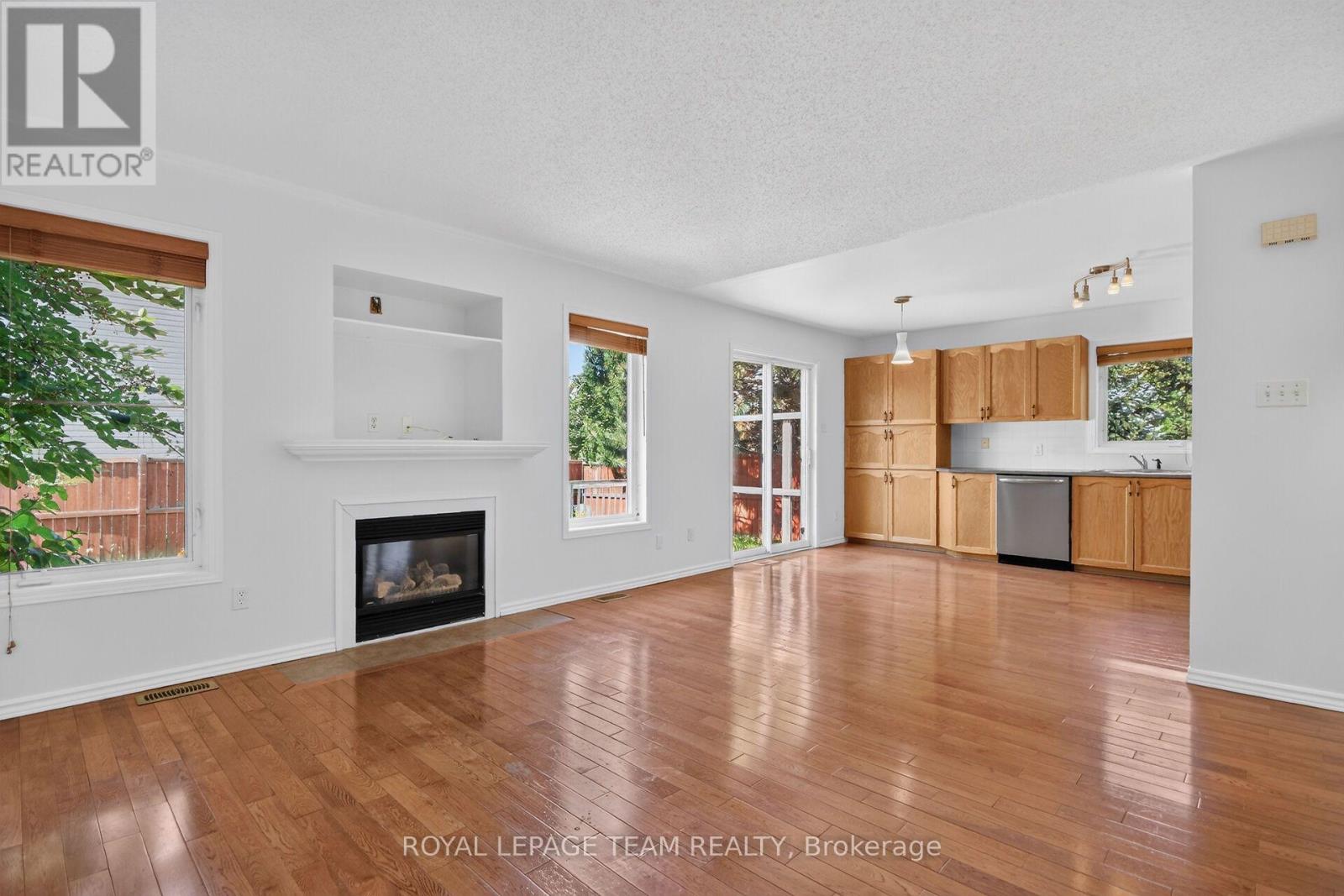 3 Bed, 3 Bath House for Sale in Ottawa – 32 VISTAPOINTE DRIVE, Ottawa – MLS# X13589738 - Image 29