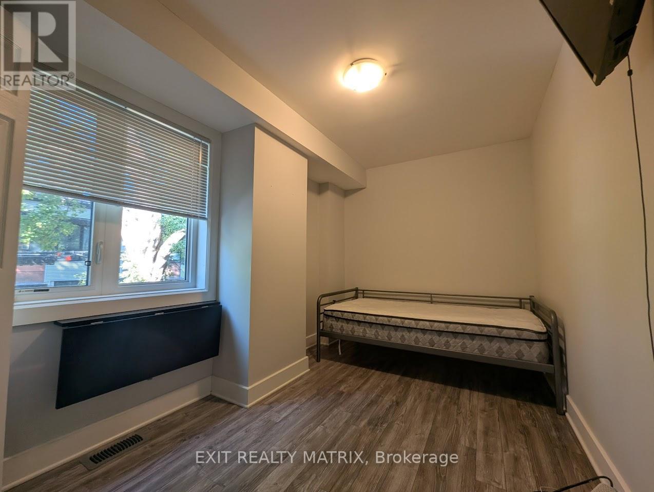 3 Bed, 2 Bath Multi-Family for Rent in Ottawa – B – 222 BLACKBURN AVENUE, Ottawa – MLS# X13589768 - Image 7