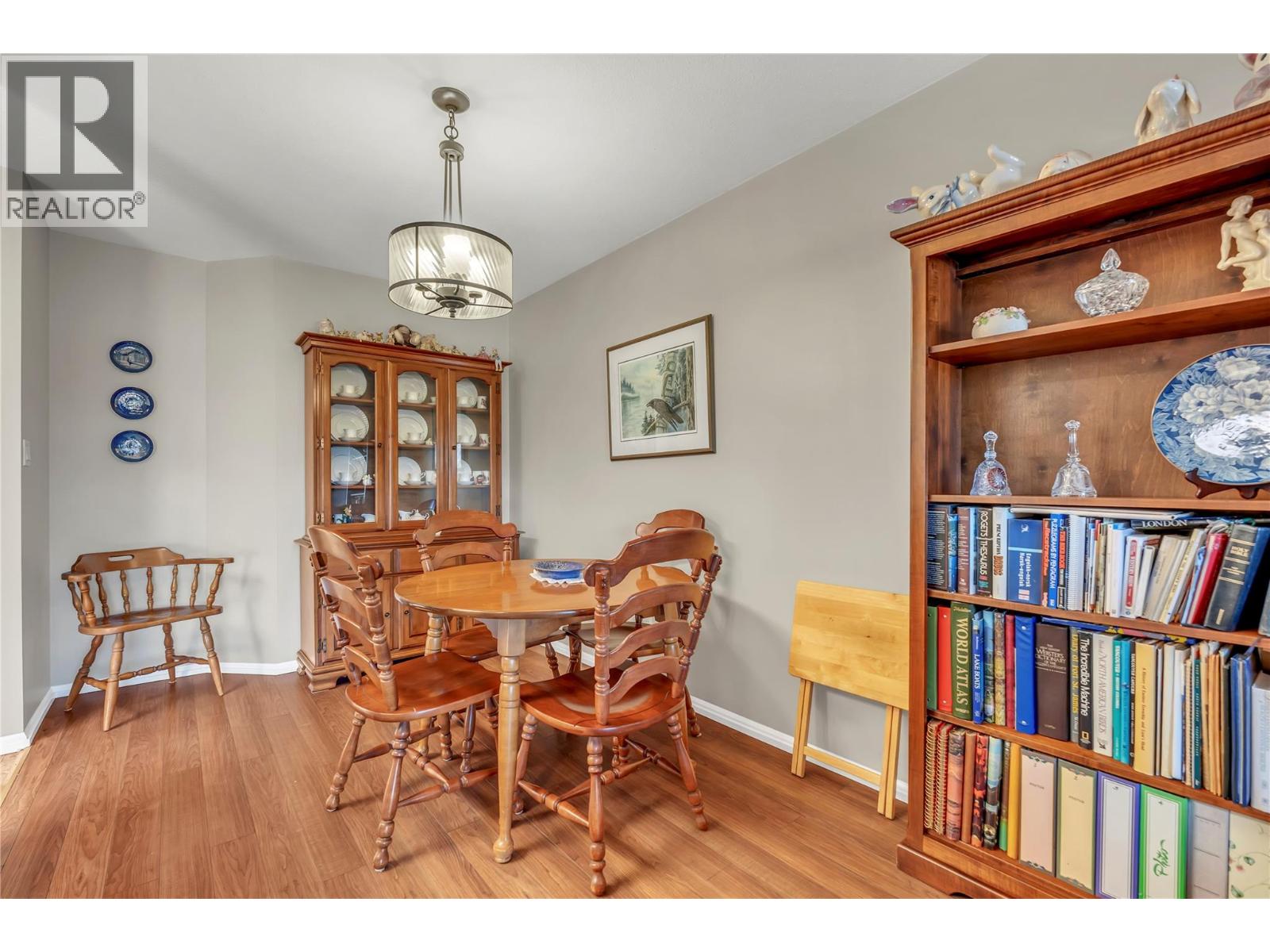 #306 8907 Pineo Court - 7