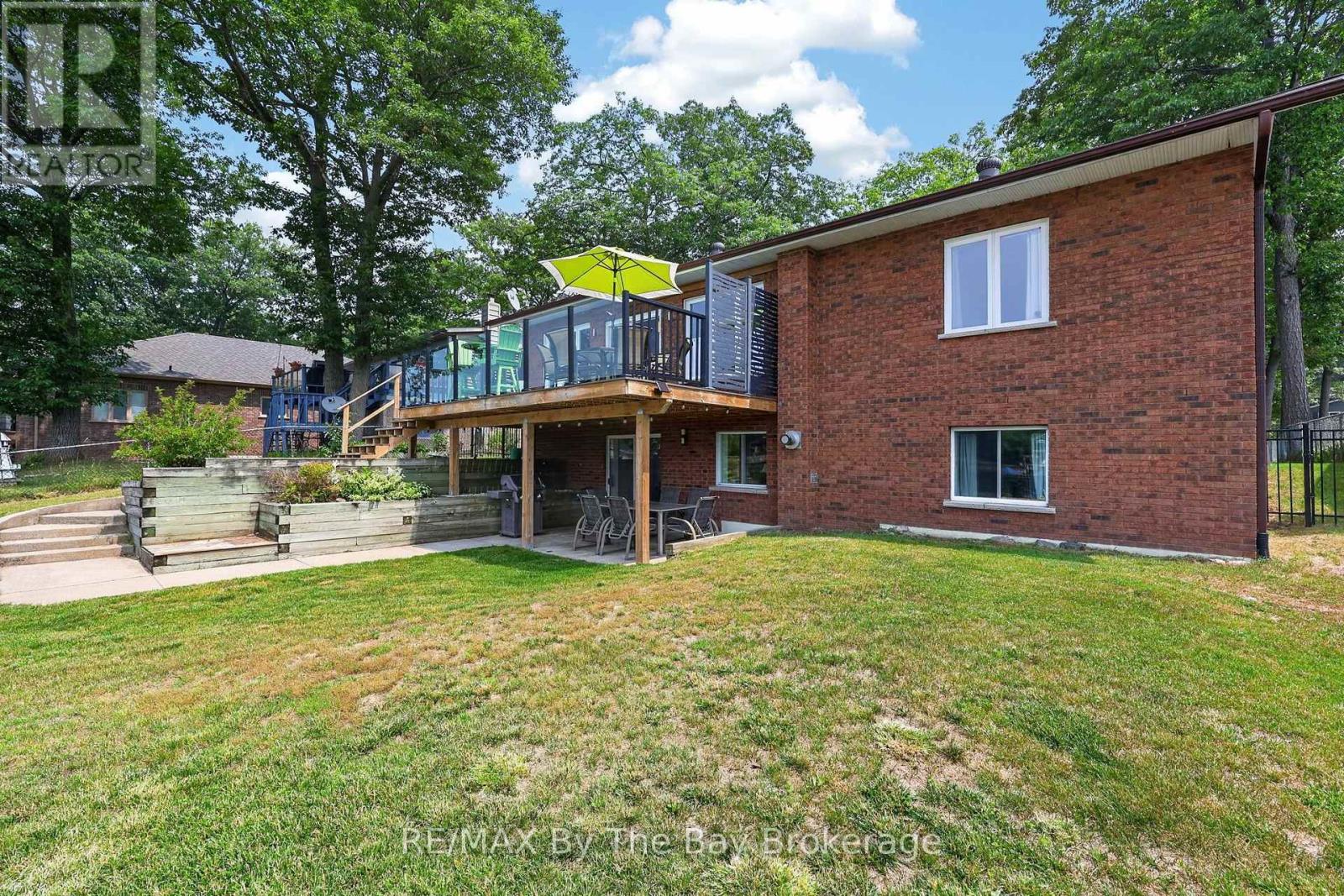 1434 RIVER ROAD W - Image 37