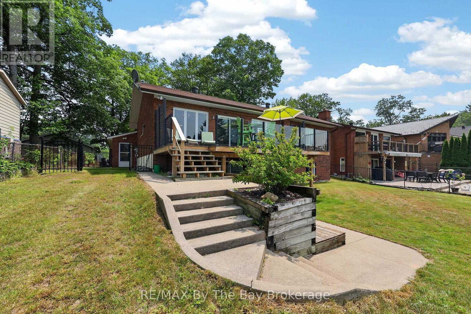 1434 RIVER ROAD W - Image 38