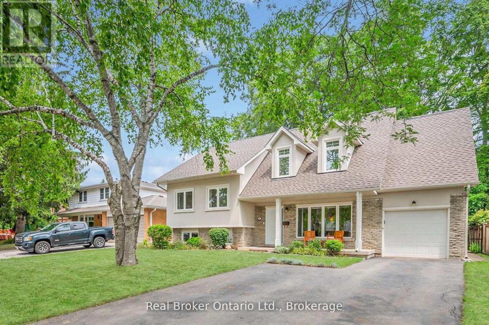 285 SURREY DRIVE - 1
