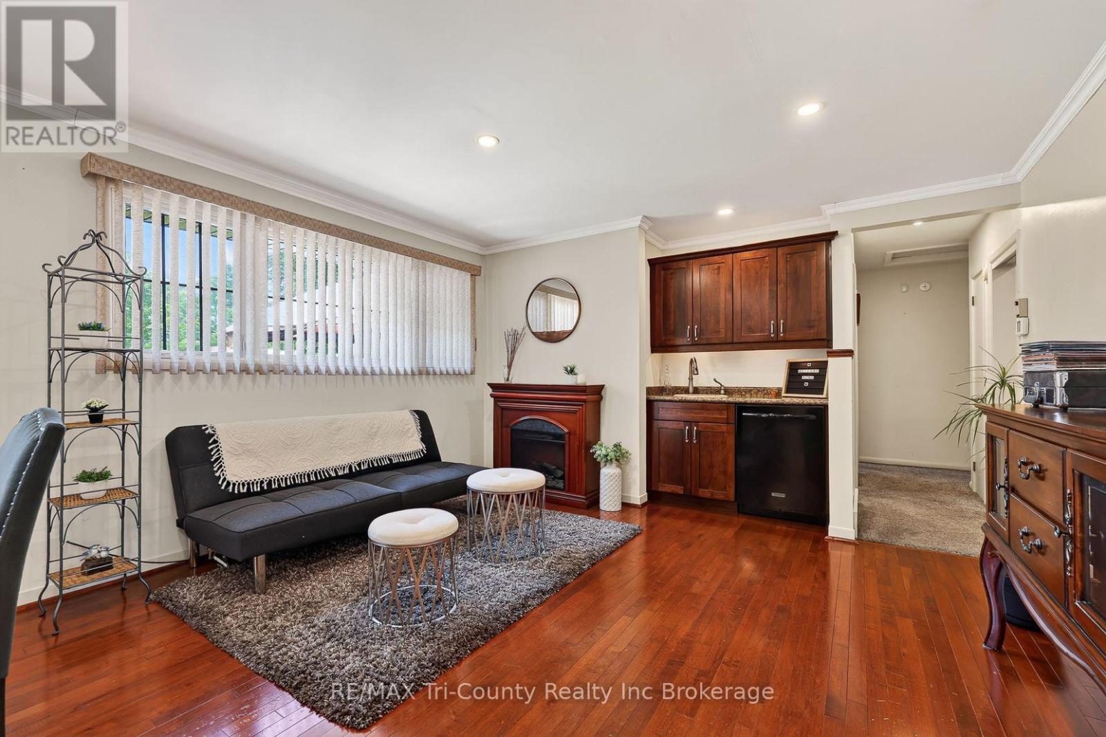 309 QUARTERLINE ROAD - 18