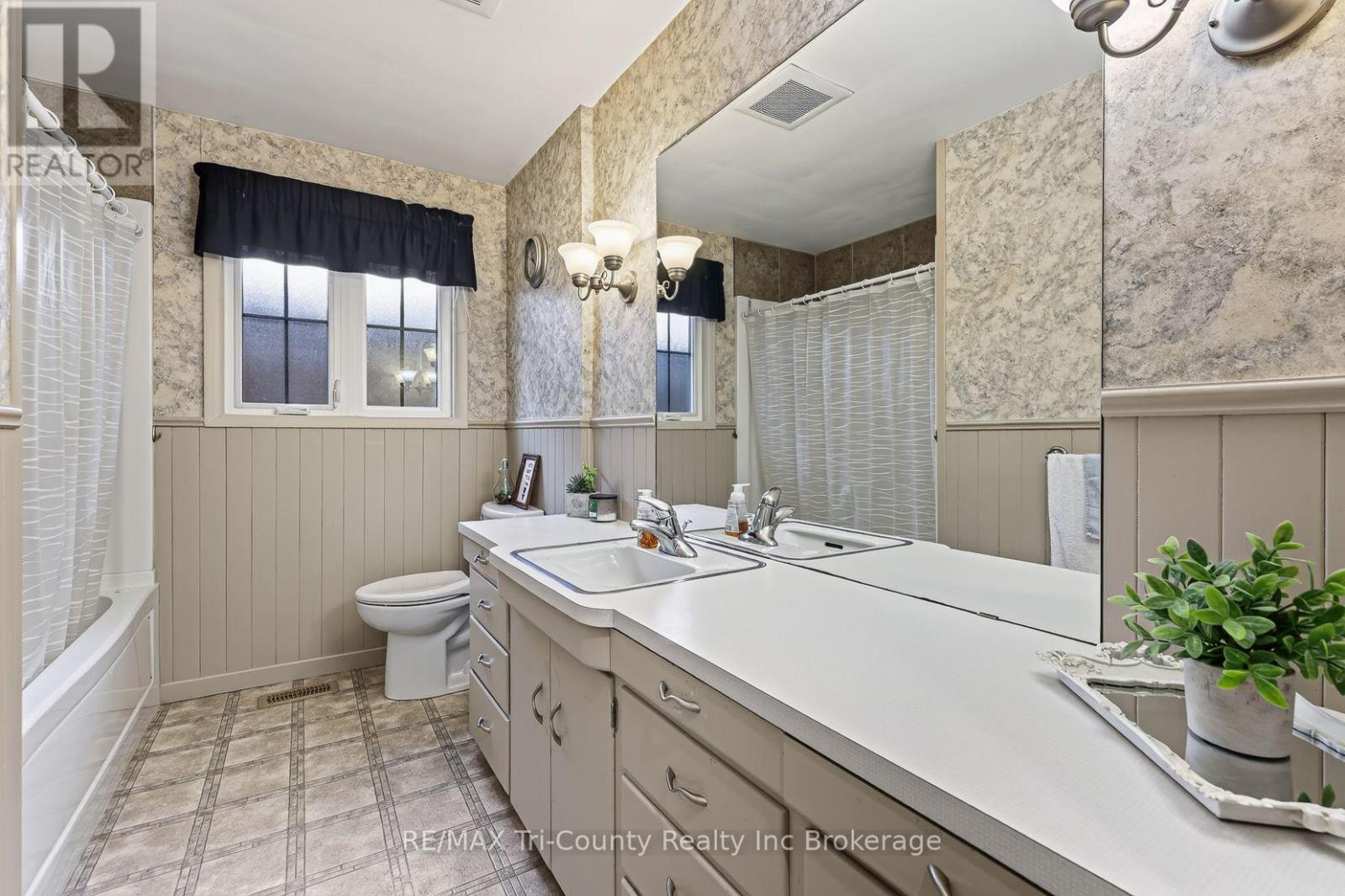 309 QUARTERLINE ROAD - 30