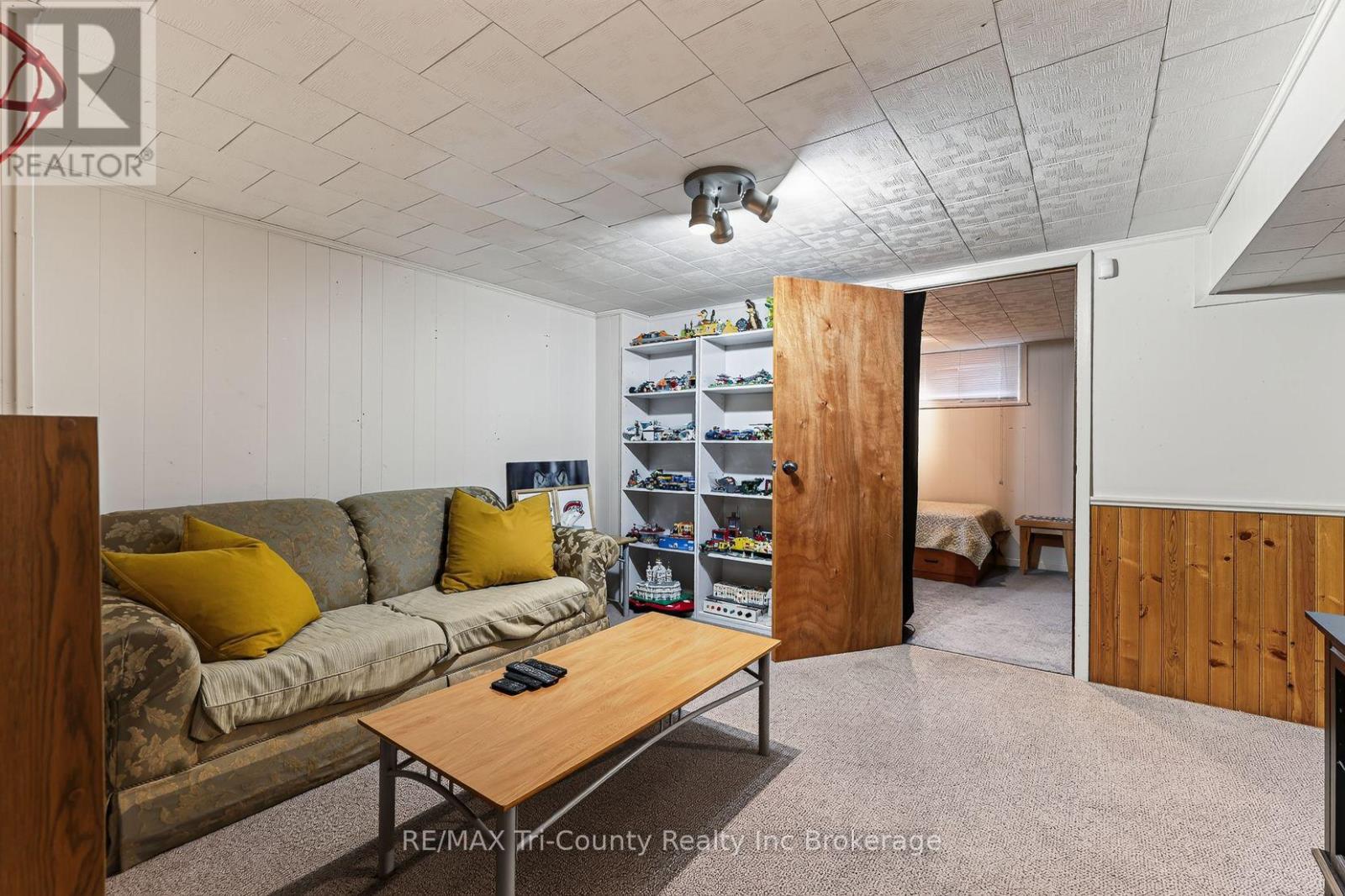 309 QUARTERLINE ROAD - 32