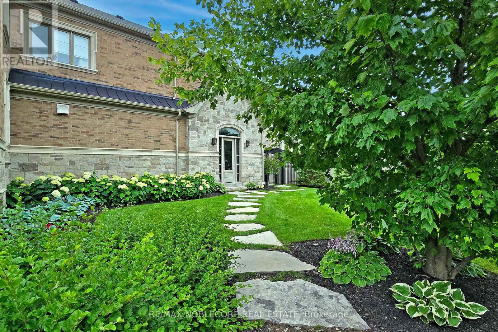 146 DEGREY DRIVE - Image 44