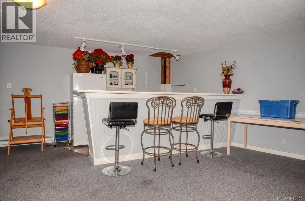 #312 848 Esquimalt Rd - 23