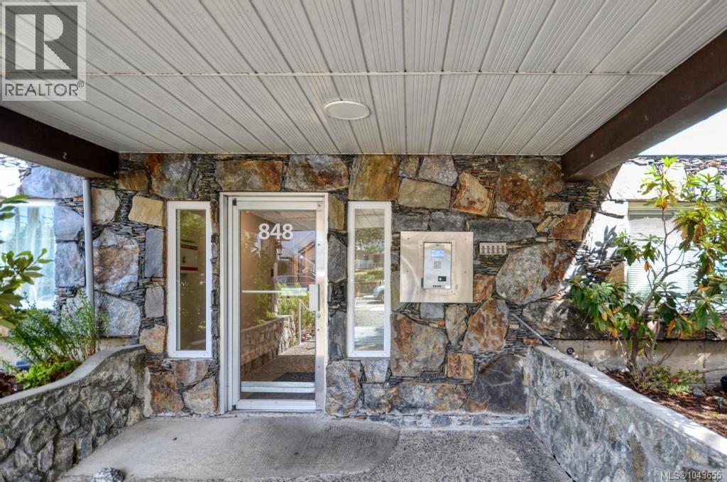 #312 848 Esquimalt Rd - 28