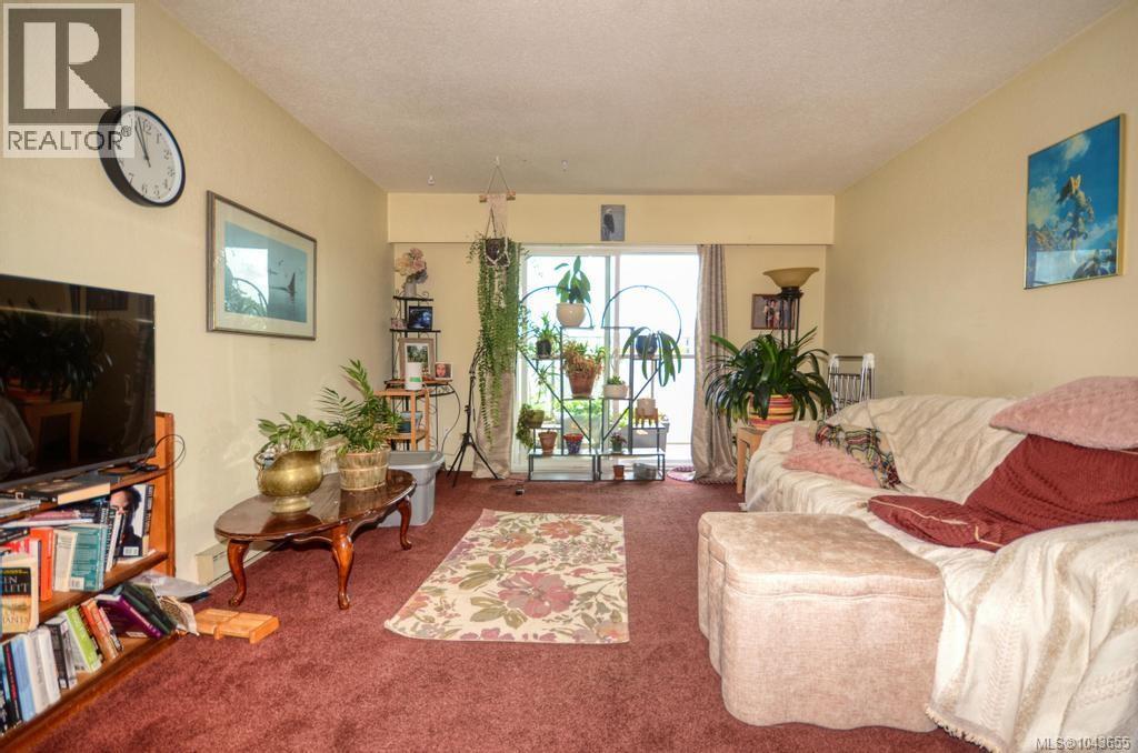 #312 848 Esquimalt Rd - 7