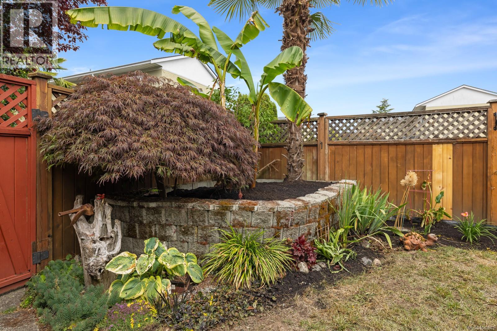 #11 10070 Fifth St - 22