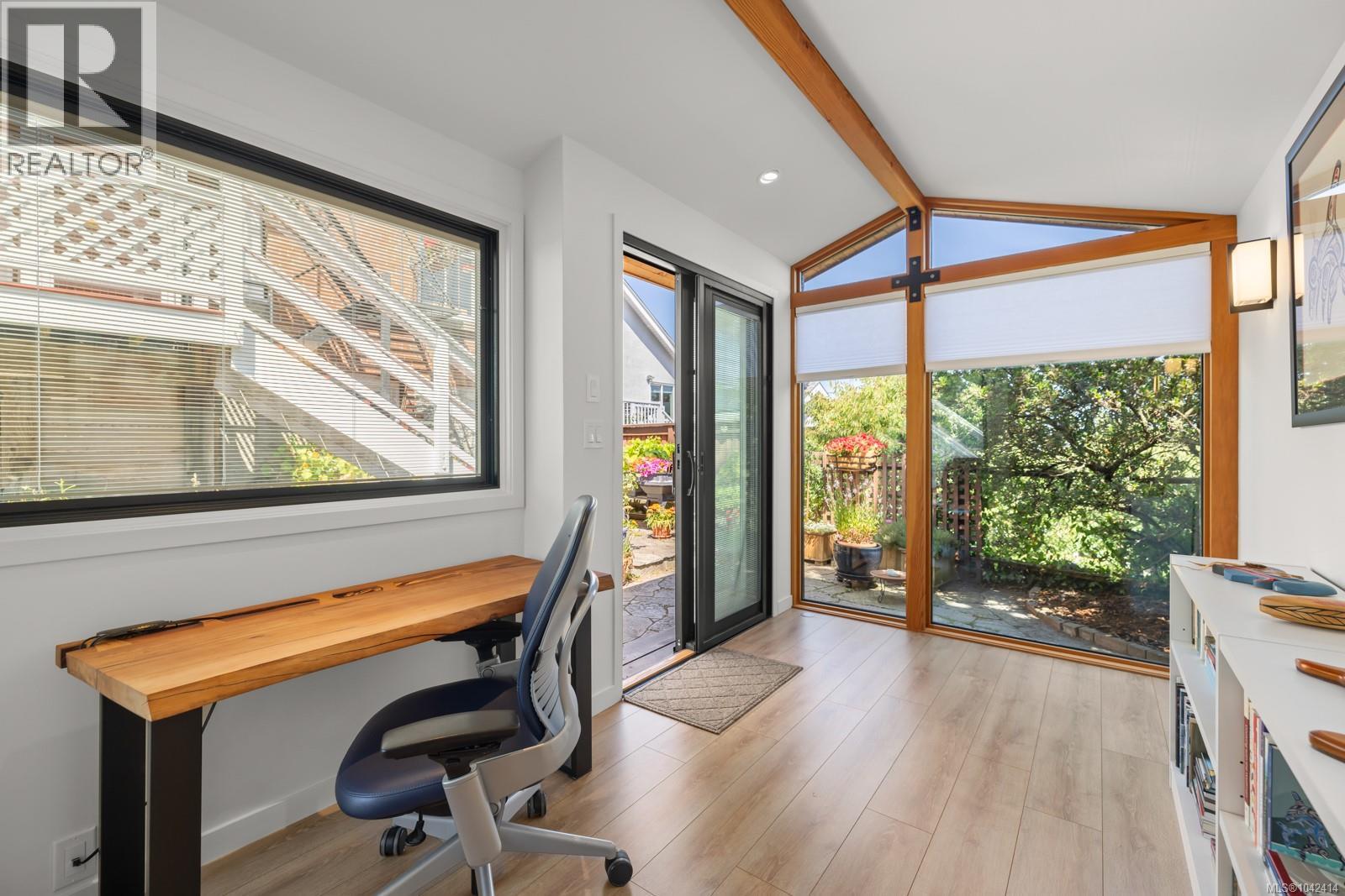 609 Mary St - 37