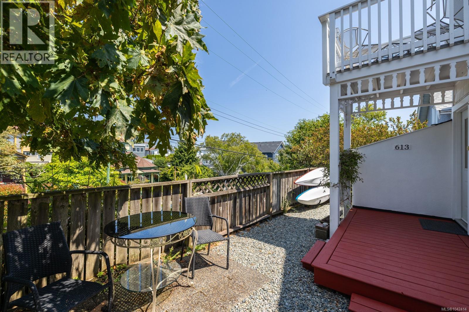 609 Mary St - 39