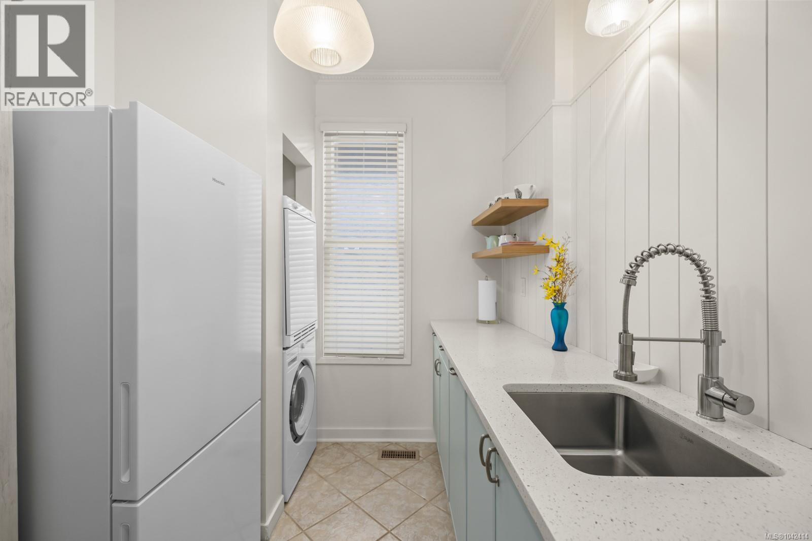609 Mary St - 42