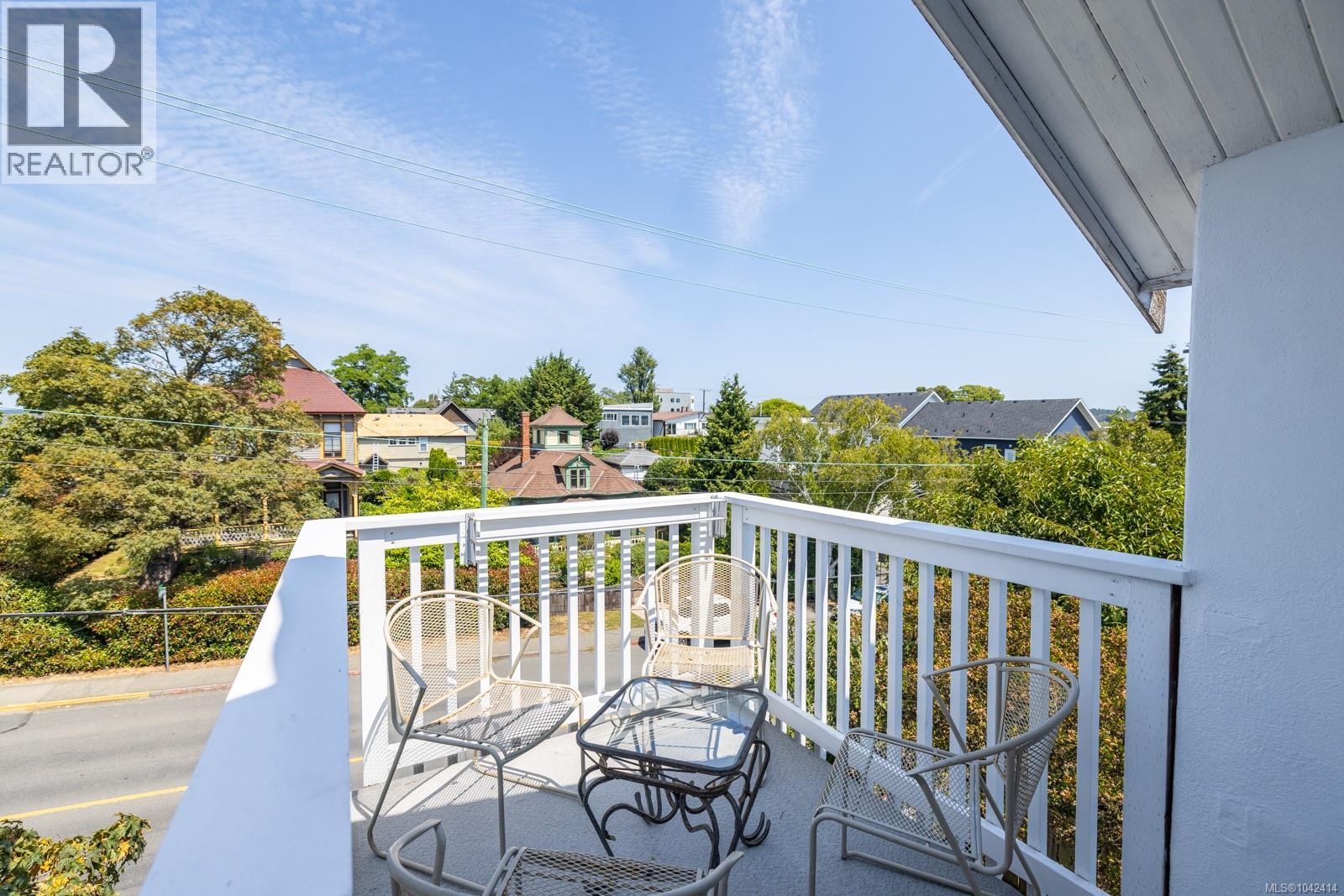 609 Mary St - 45