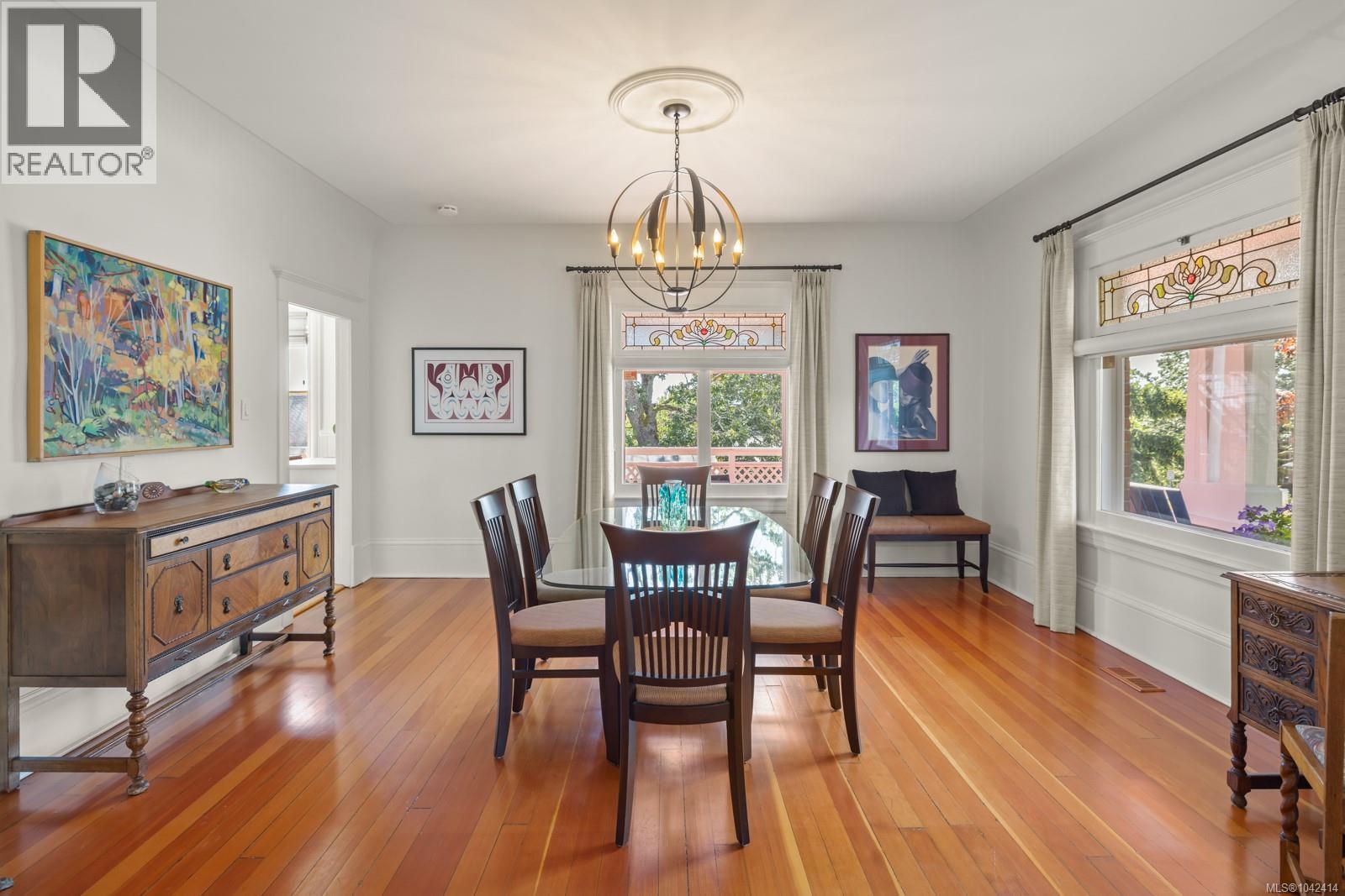 609 Mary St - 8