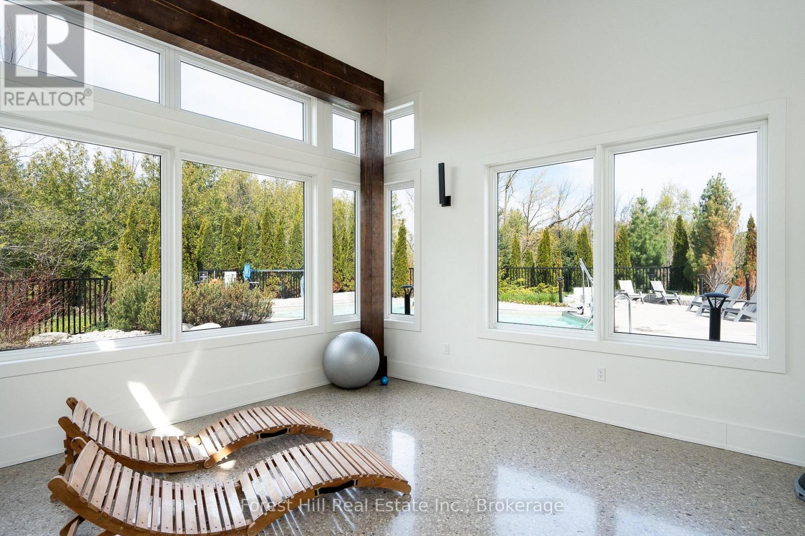 #106 21 BECKWITH LANE - 38