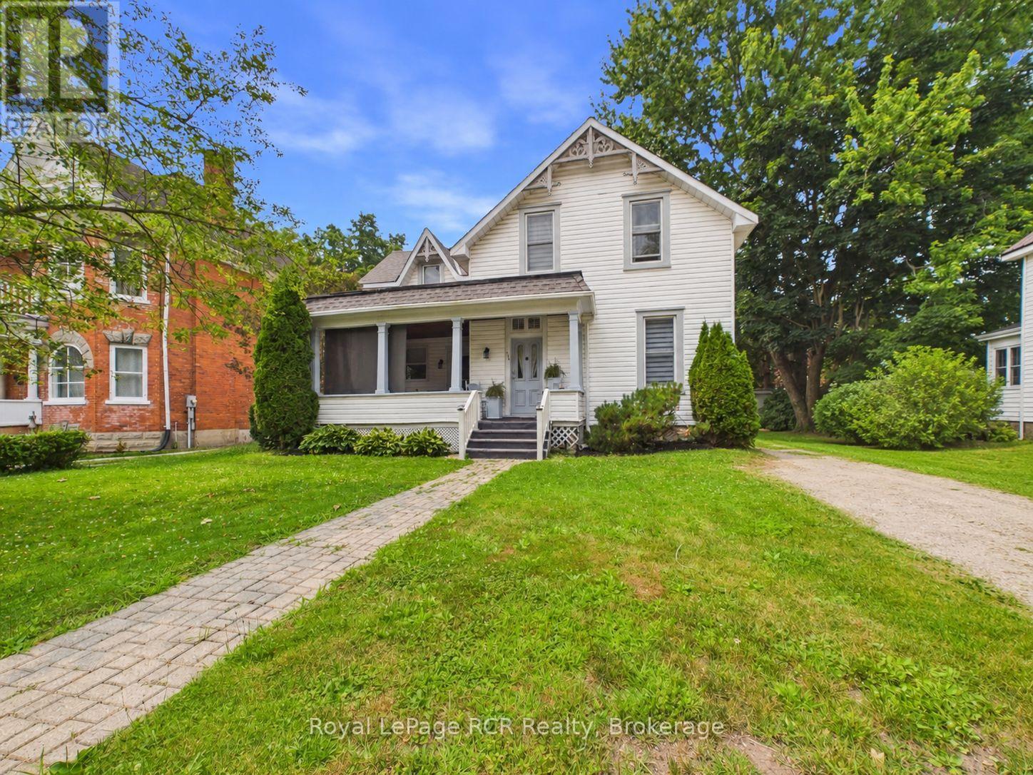 338 MINNIE STREET - 1